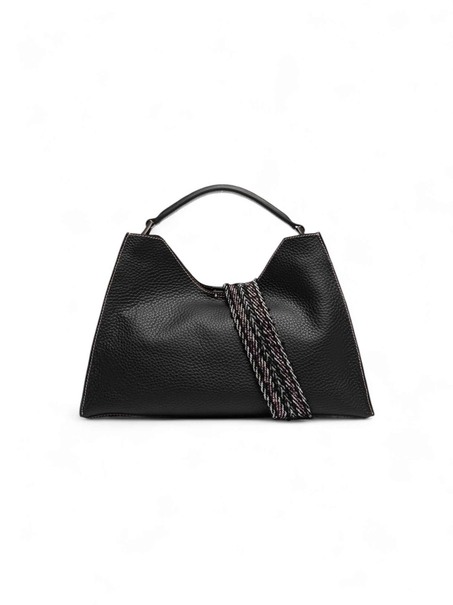 Mittelgroße, schwarze Tasche