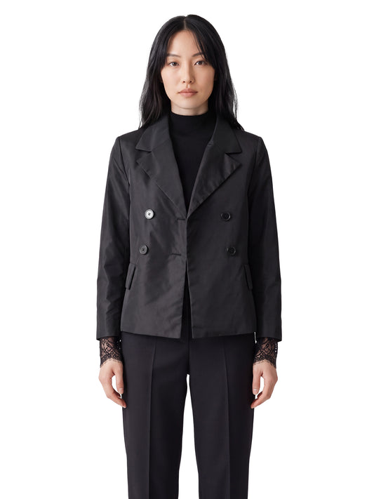 Nachtblaue, zweireihige Kurzjacke aus glänzendem Twill von Dorothee Schumacher