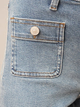 Hellblaue Bootcut-Jeans mit Fronttaschen von 7 For All Mankind – Ansicht 2