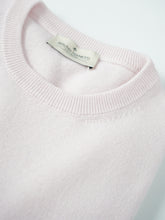 Roséfarbener Kaschmir-Roundneck von Bruno Manetti – Ansicht 2