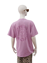 Fliederfarbenes Oversize-T-Shirt mit Rückenprint von Oh April – Ansicht 2