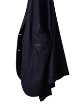 Dunkelblaues, meliertes Sakko