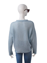 Blauer Pullover aus Kaschmir und Seide von 8cashmere – Ansicht 2