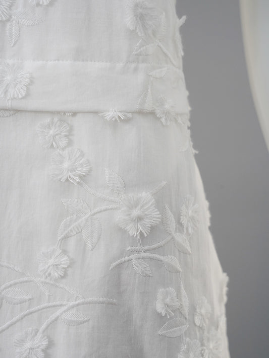 Weißes Kleid mit Spitzendetails von Dorothee Schumacher – Ansicht 3