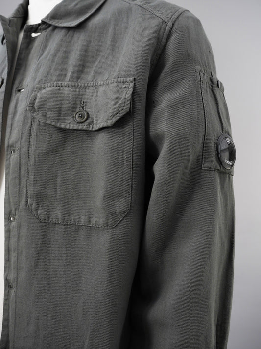 Graues Overshirt aus Baumwolle und Leinen von C.P. Company – Ansicht 3