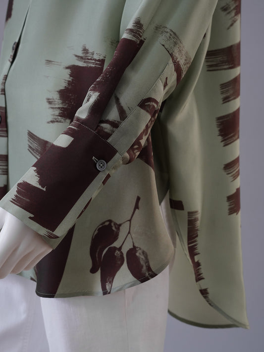 Grün-aubergine gemusterte Seidenbluse von ODEEH – Ansicht 3