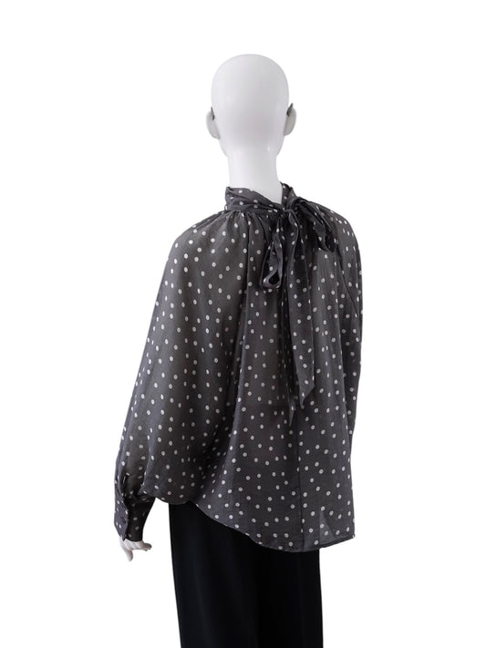 Graue transparente Punkte-Bluse mit Schleife von SoSue – Ansicht 8