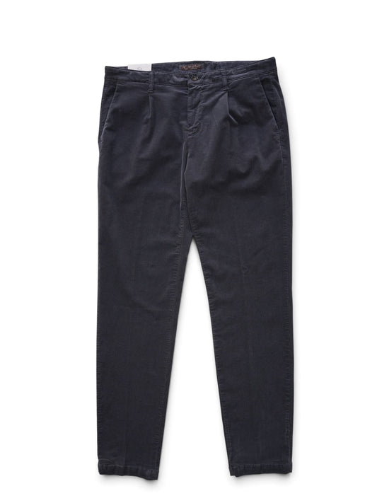 Blaugraue Feincord-Hose mit Bundfalte von Four.ten – Ansicht 3