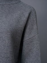 Grau melierter Rollkragenpullover aus Wolle von FFC – Ansicht 2