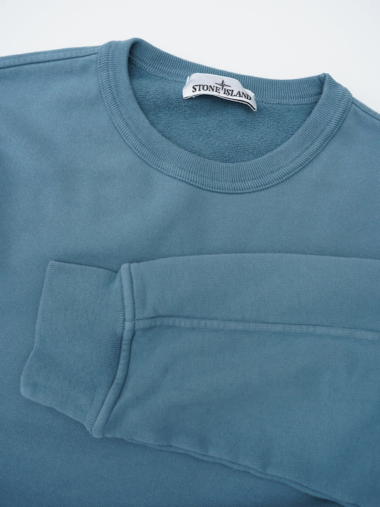 Mittelblaues Sweatshirt mit Ärmeltasche von Stone Island – Ansicht 3