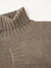 Graubrauner Kaschmir-Rollkragenpullover von Fioroni – Ansicht 2