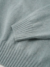 Eisblauer Pullover mit Rundhals von Glenugie – Ansicht 2