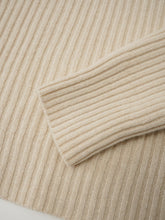 Cremefarbener Rippstrick-Rollkragenpullover von Glenugie – Ansicht 2