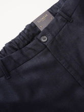 Dunkelblaue Hose mit Gummi- und Kordelzug von Slowear – Bund mit Knopf und Gummizug