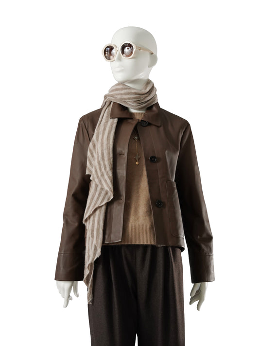 Dunkelbraune kurze Lederjacke mit Hemdkragen von Studio AR