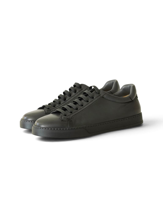 Graphitfarbener Sneaker mit flexibler Gummisohle von Doucal's
