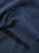 Marineblauer Schal aus Kaschmir und Seide