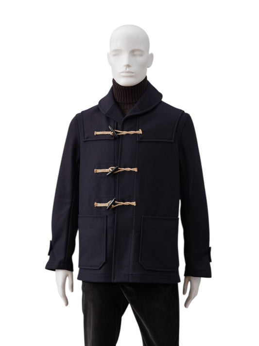 Dunkelblauer, kurzer Duffle-Coat mit Schalkragen von Gloverall