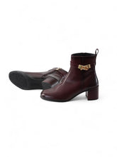 Bordeauxfarbene Stiefelette mit Absatz von Pedro Miralles – Ansicht 2