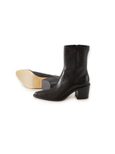 Schwarze Stiefelette aus softem Leder von Pomme d'Or – Ansicht 2