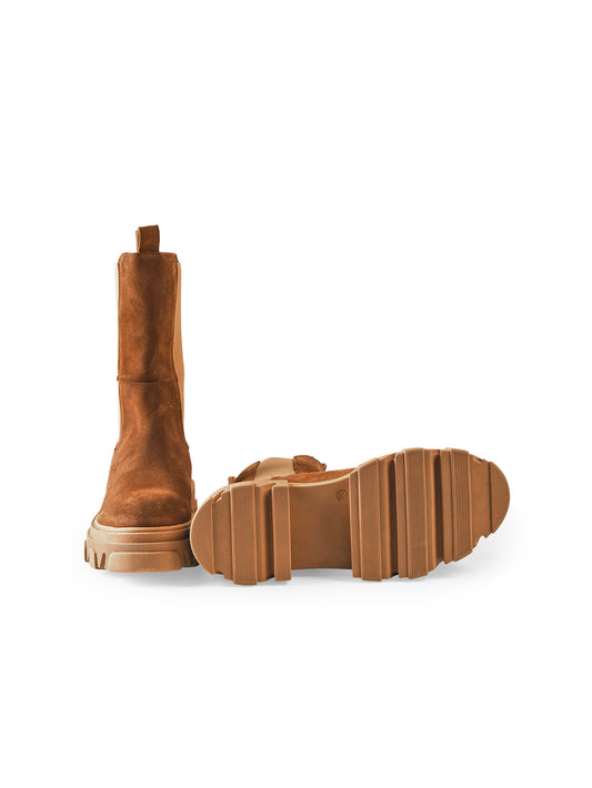 Cognacfarbene Stiefelette mit Profilsohle von Bukela – Ansicht 3