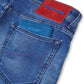 Blaue Jeans mit leichter Waschung