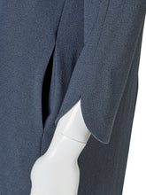 Dunkelblaues, cleanes Kleid von FFC – Ansicht 2