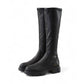 Schwarzer Stiefel