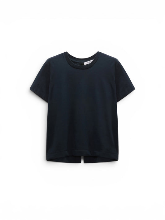 Nachtblaues T-Shirt mit abnehmbaren Feder-Details von Dorothee Schumacher