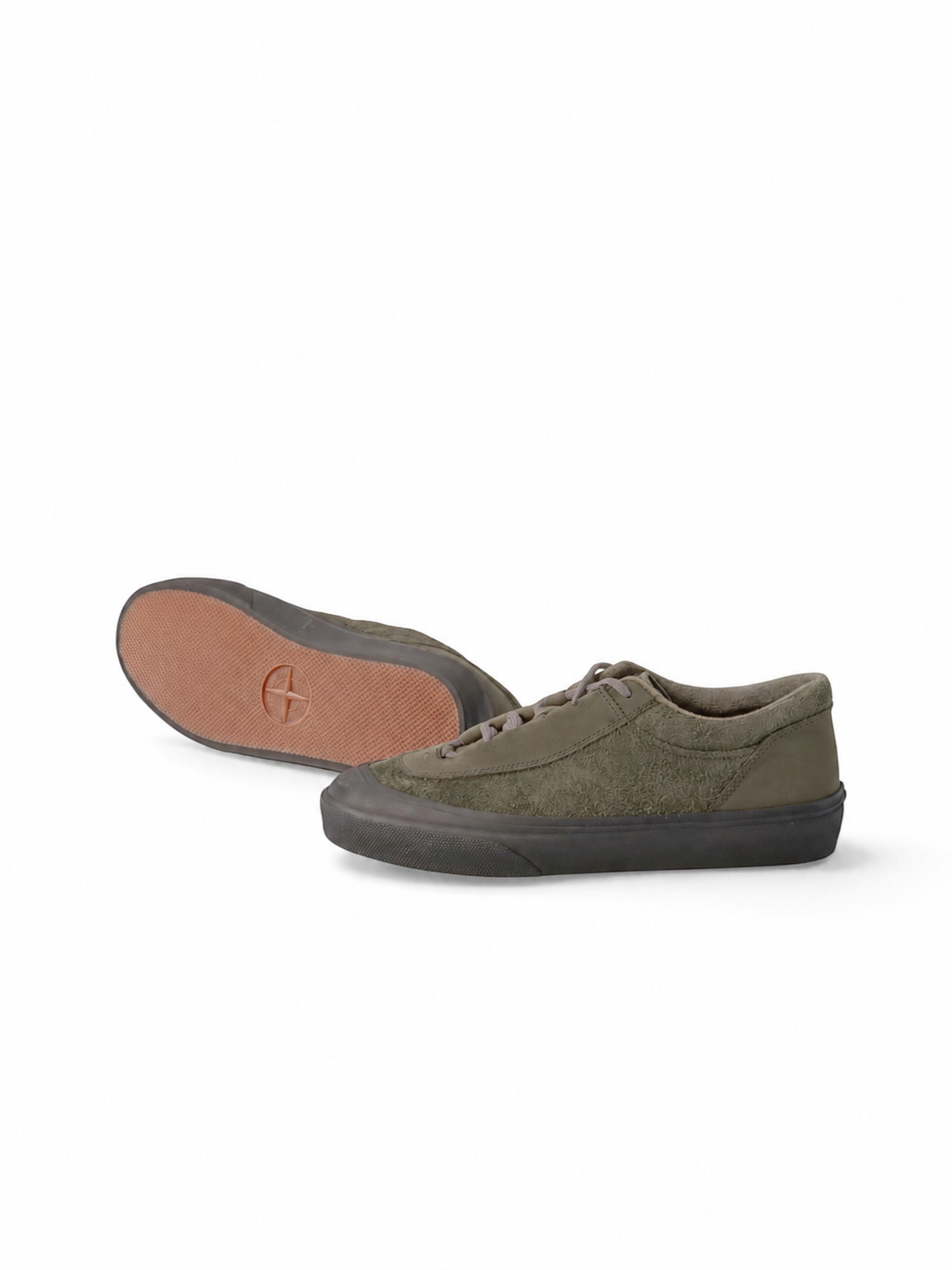 Stone Island Sneaker in Oliv mit Gummikappe und vulkanisierter Sohle