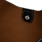 Mittelgroße, schwarze Tasche