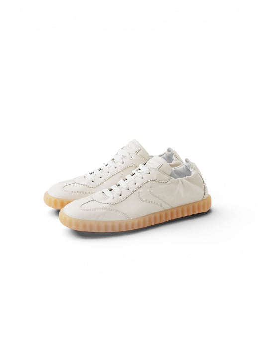 Cremefarbener Sneaker von Voile Blanche