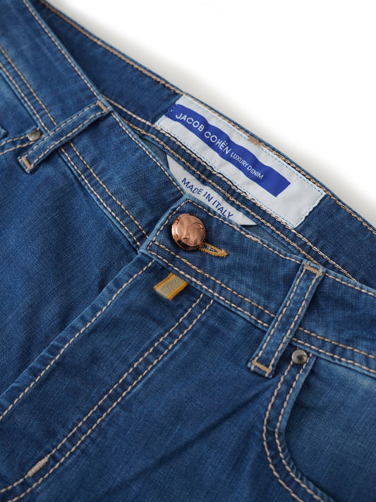 Cleane, blaue Sommer-Jeans Bard von Jacob Cohen – Ansicht 3