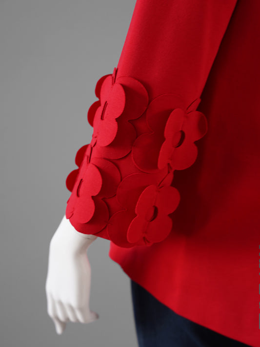 Rote Bluse mit Blüten von MEIMEIJ – Ansicht 2