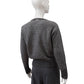 Grauer Pullover mit feinen Pailletten