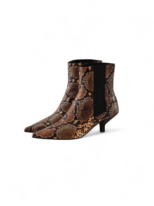 Stiefelette mit Schlangen-Print von ras