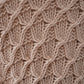 Puderfarbener, grob gestrickter Pullover