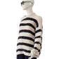 Creme/Dunkelblauer gestreifter Pullover mit Knopf-Details