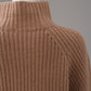 Camelfarbene Turtleneck-Strickjacke aus Wolle und Cashmere