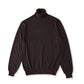 Dunkelbrauner Rollkragenpullover aus Cashmere und Seide