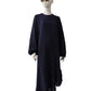 Dunkelblaues Kleid mit Volant