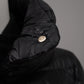 Schwarze Daunenjacke