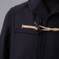 Dunkelblauer, kurzer Duffle-Coat mit Schalkragen