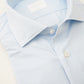Hellblaues, strukturiertes Stretch-Hemd