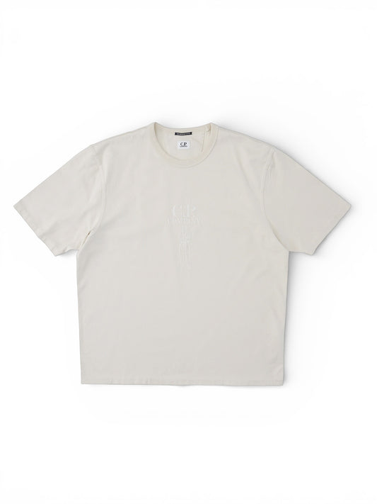 Cremefarbenes T-Shirt mit Logostickerei von C.P. Company