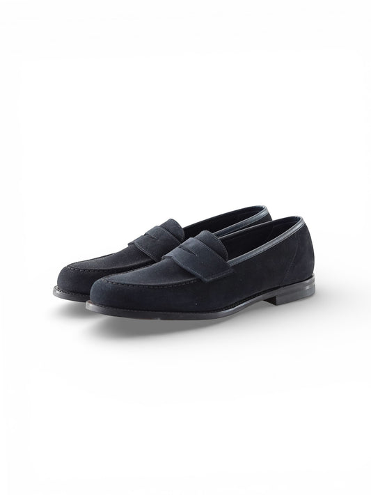 Dunkelblauer Veloursloafer mit Gummisohle von Crockett & Jones
