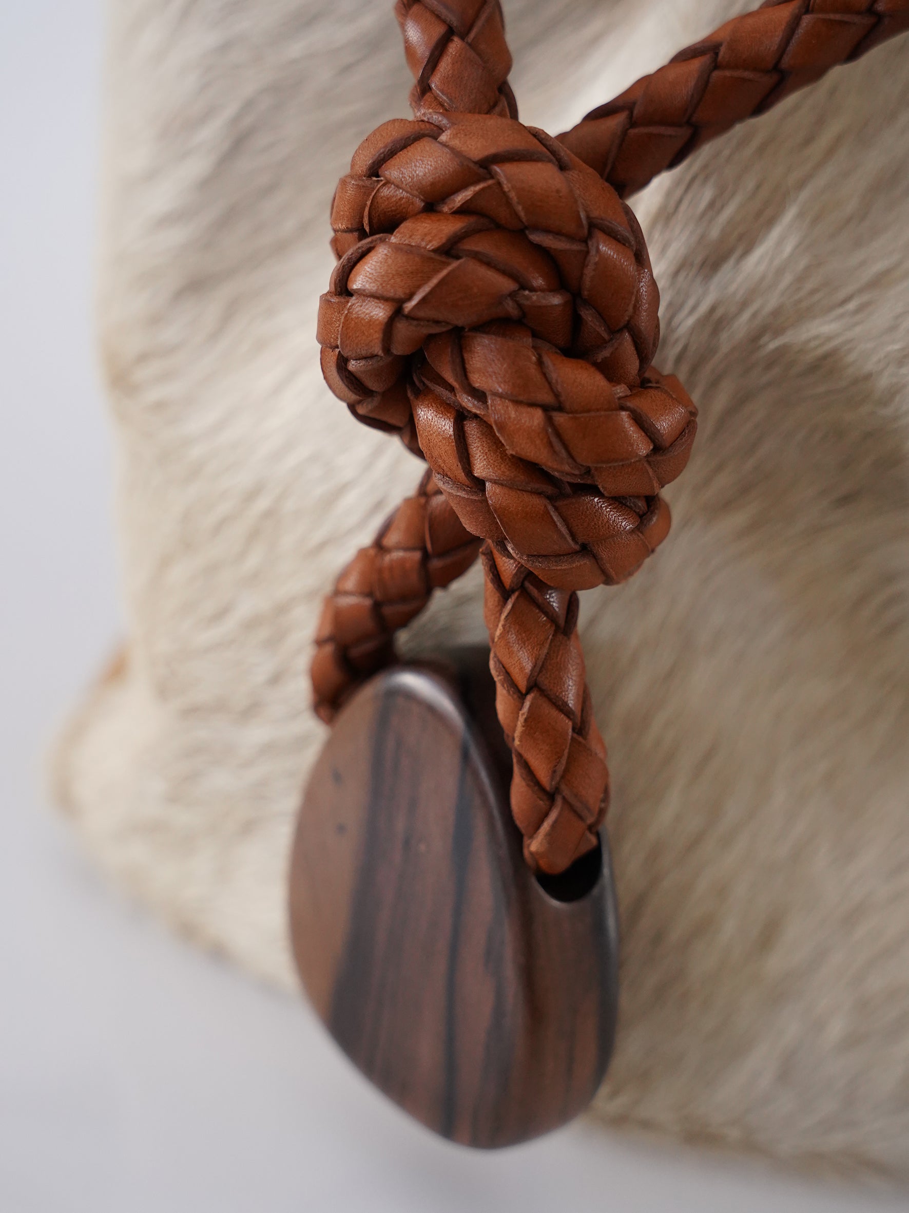 Sandfarbene/Braune Tasche von Tissa Fontaneda – Ansicht 4