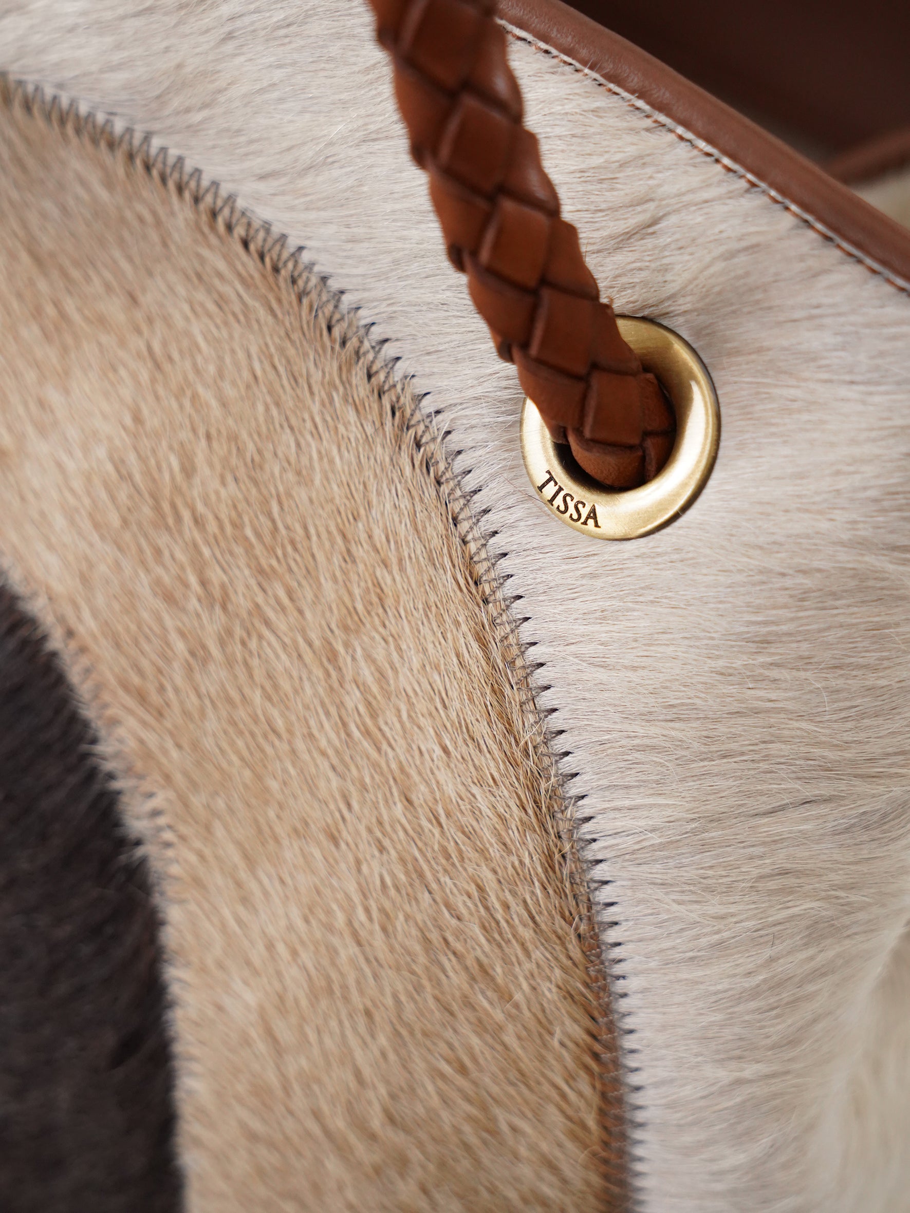 Sandfarbene/Braune Tasche von Tissa Fontaneda – Ansicht 6