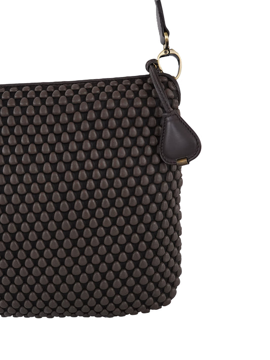 Dunkelbraune Crossbody-Tasche „Liberty S“ mit Bubble-Prägung von Tissa Fontaneda – Ansicht 2