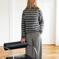 Grau/Cremefarbener, gestreifter Turtleneck aus Cashmere und Seide